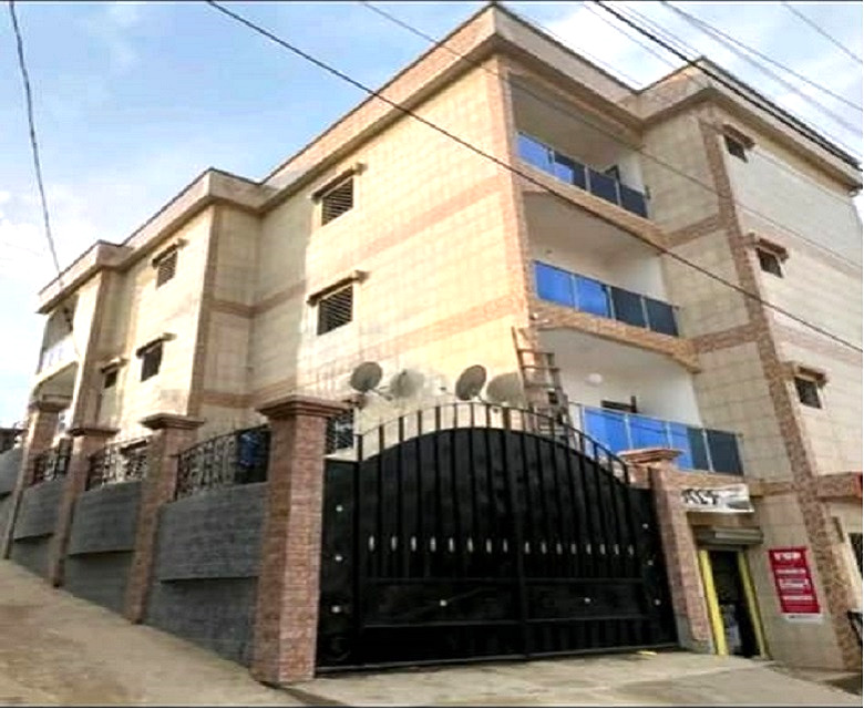 Résidence Appartements Meublés 1ère Classe-Douala